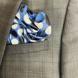 Tom Ford Pocket Square.  100% silk. Made in Italy.